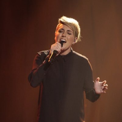 Kim Sheehy, singer in NSW