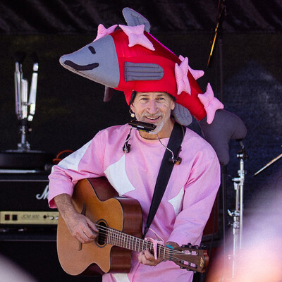 Salmonhead, singer in Ocean Shores, photo 2