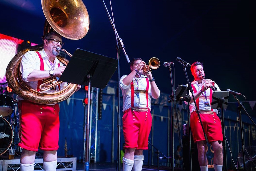 Oompah!, roving entertainer in Perth, photo 2