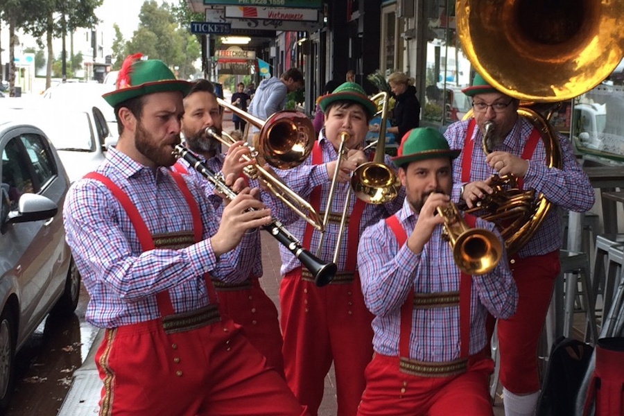 Oompah!, roving entertainer in Perth, photo 3