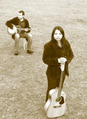 Shey and Scott, acoustic guitar and singer duo in Penguin, photo 2