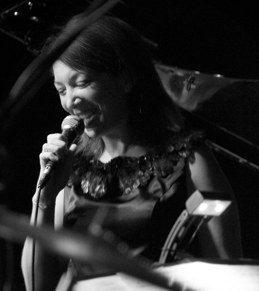 PENNY KING, singer in Perth