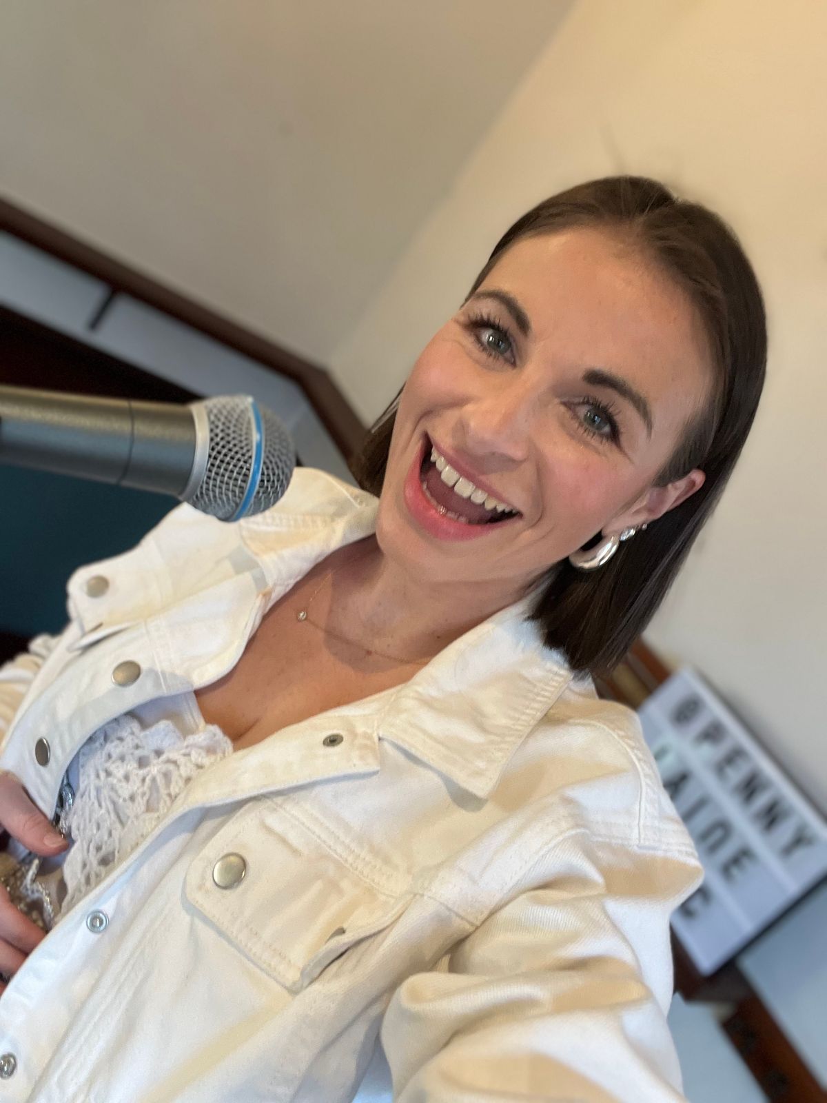 Penny Laine, singer