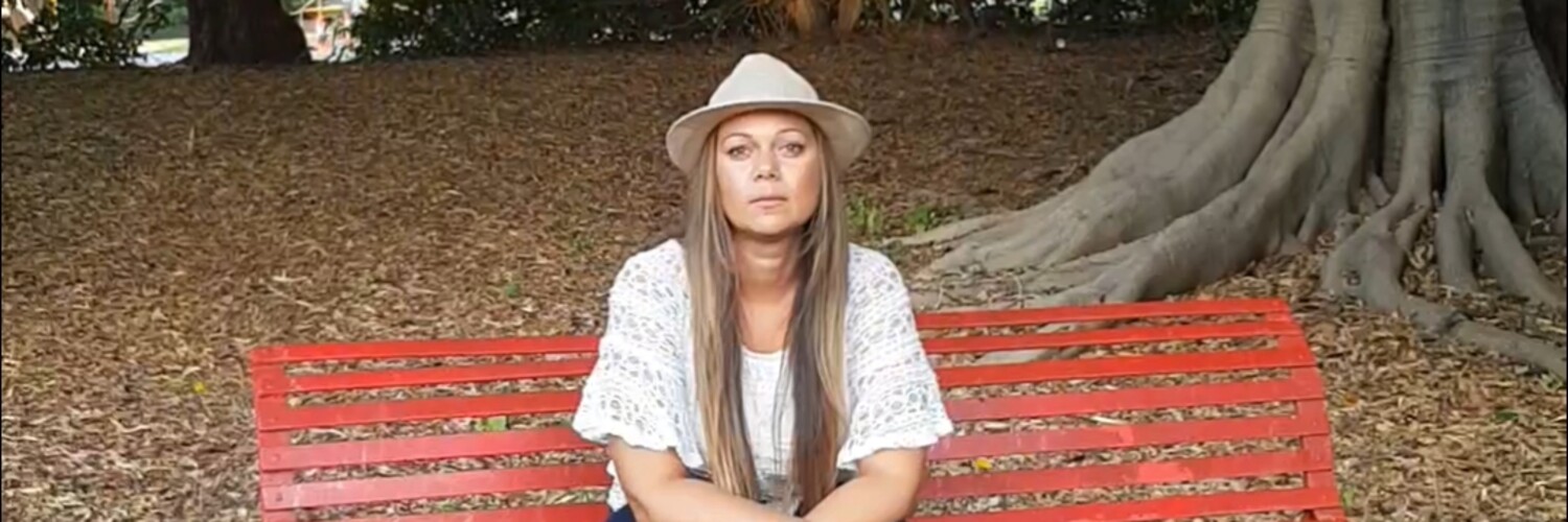 Lilly Gogos, singer-songwriter in Perth, photo 3