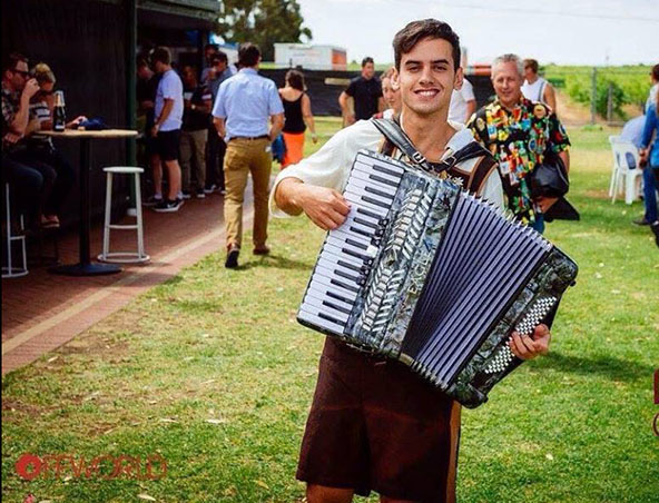 Perth Piano Accordion Player D, live in Perth, photo 2