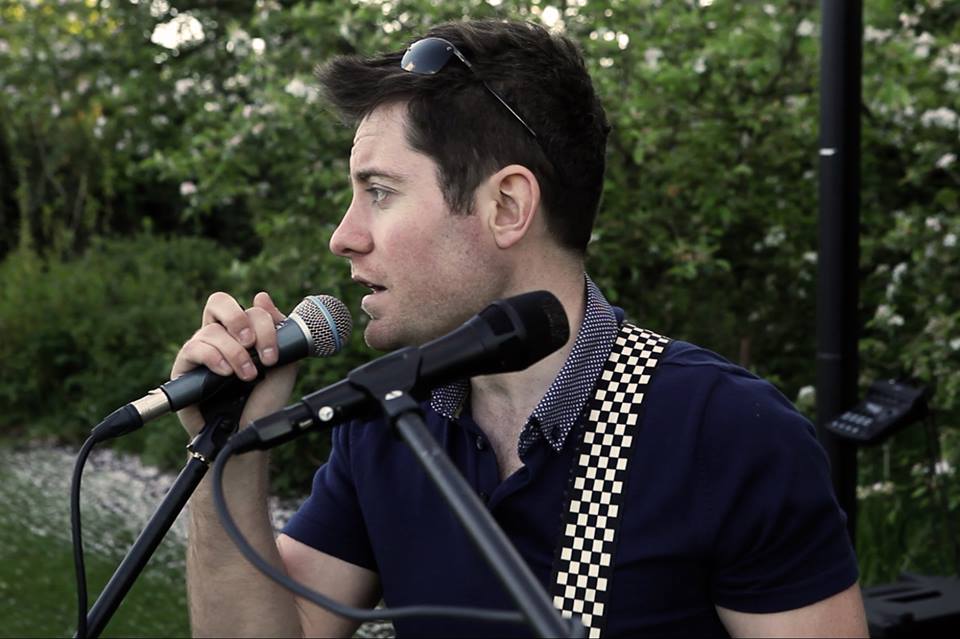 Joe Boshell, acoustic guitar and singer solo in Perth, photo 3