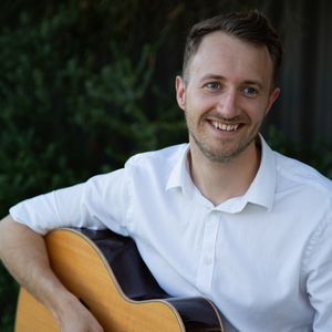 Rob Nightingale, singer-songwriter in Perth, photo 2