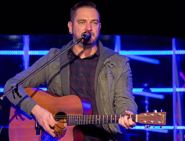 Greg, musical soloist in Perth, photo 2