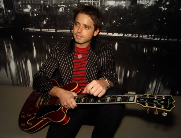 Johno, musical soloist in Perth, photo 3
