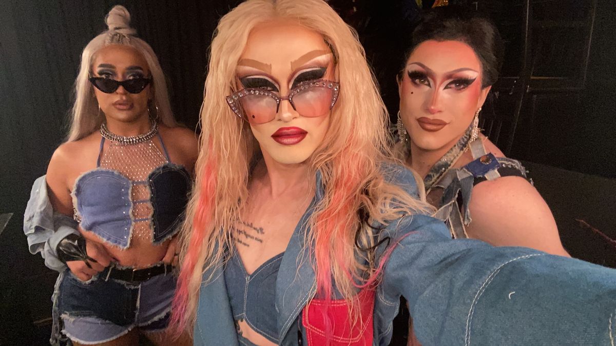 Alexas Armstrong, drag queen in Perth