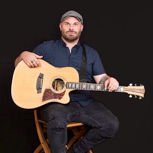 Acoustic Royale, singer in Perth, photo 2