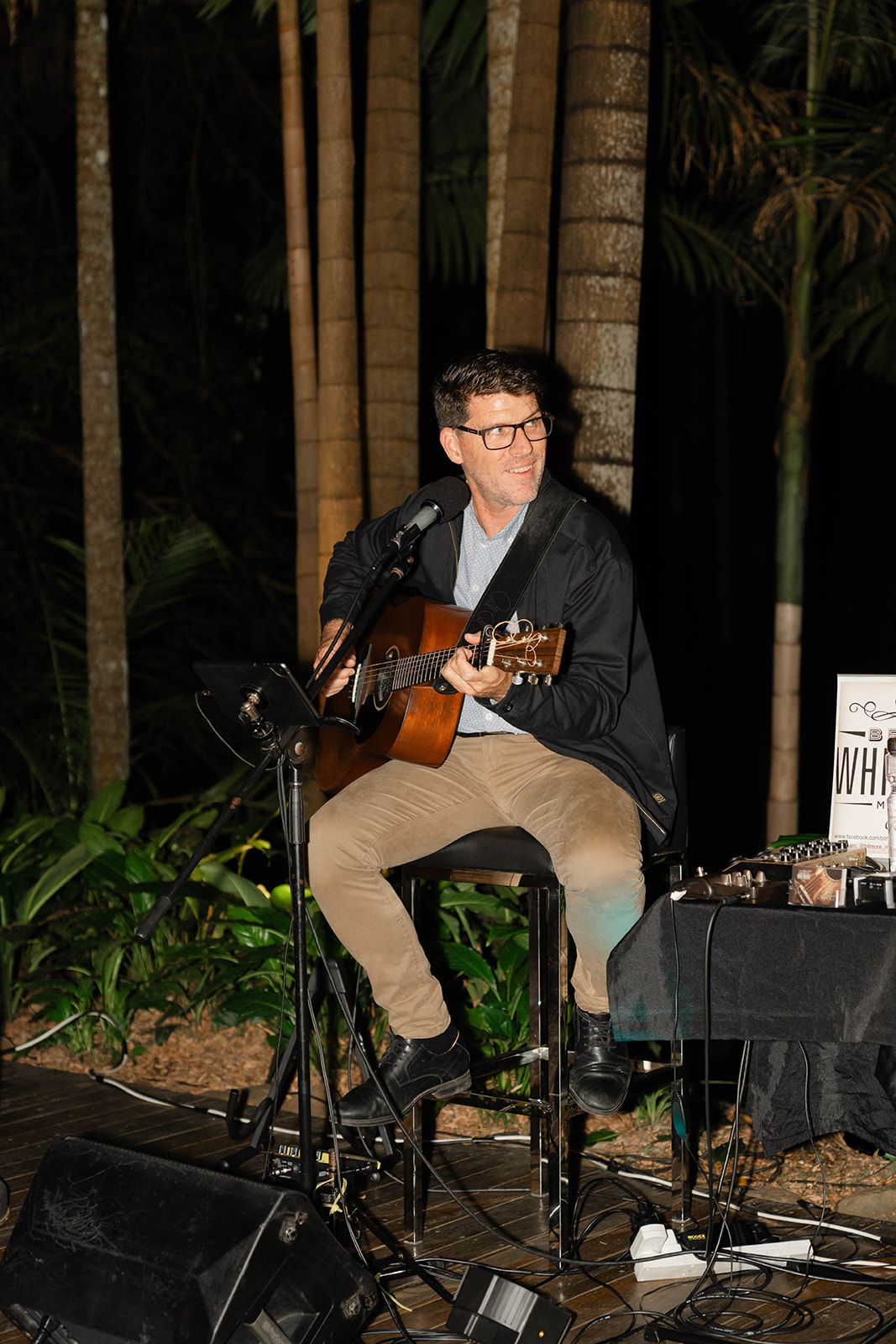 Brett Whitmore, singer in Perth
