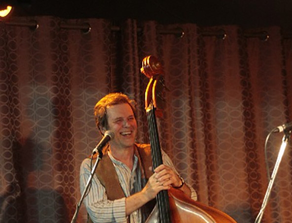 Perth Bush Band, live in Perth, photo 2