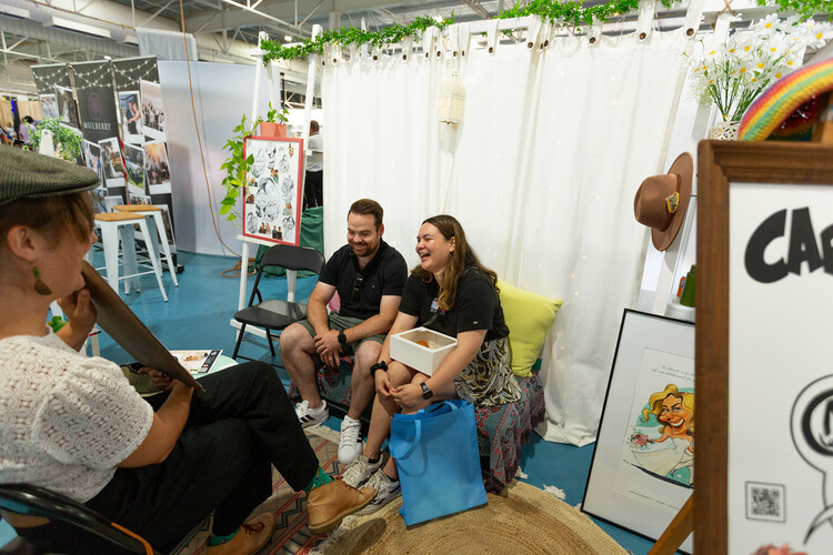 Marion Le Crayon, caricaturist in Perth, photo 3