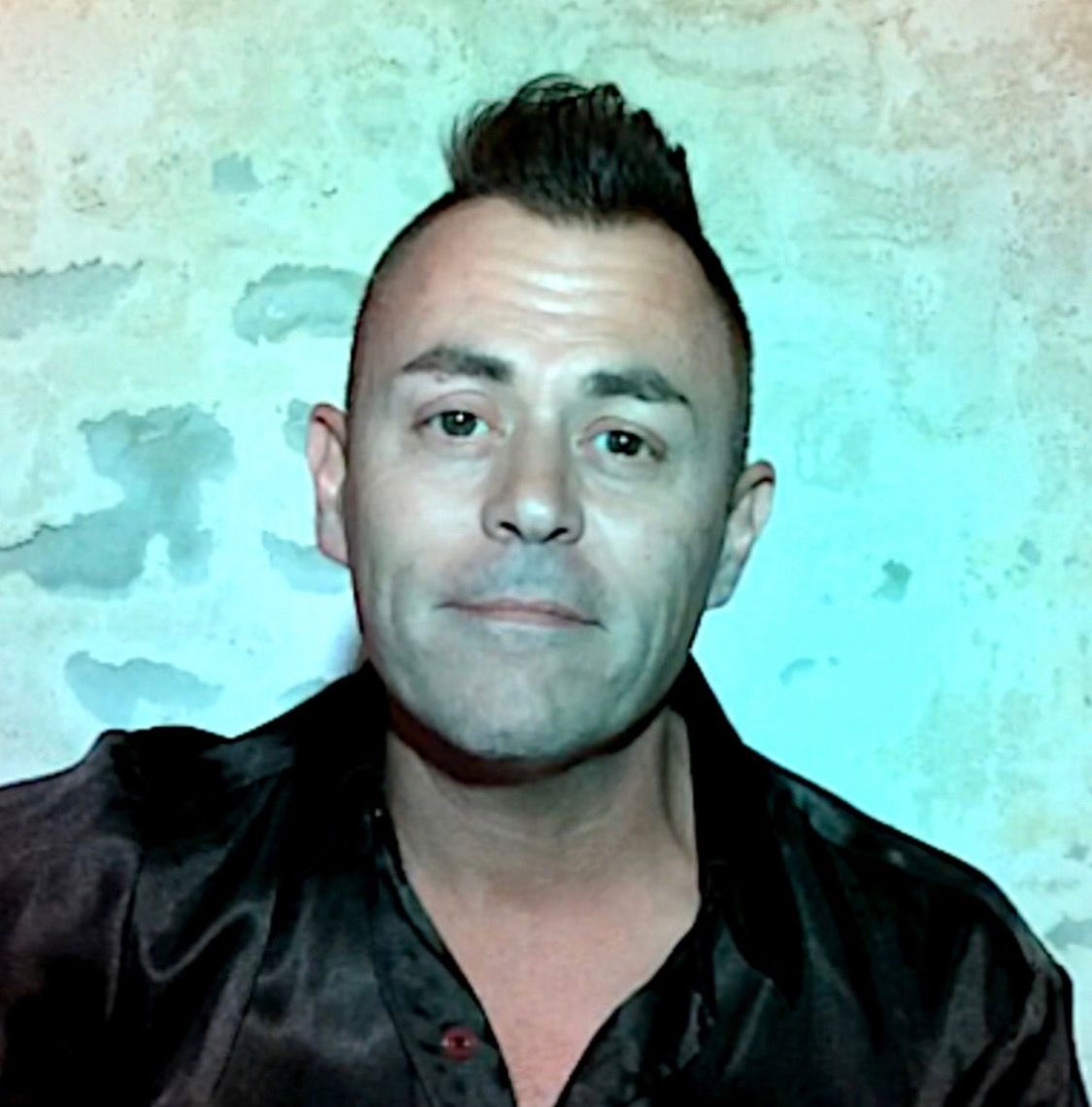 Carl Fidler, singer in Perth