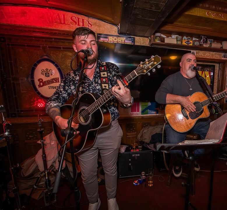 Cillian Geaney, singer in Perth