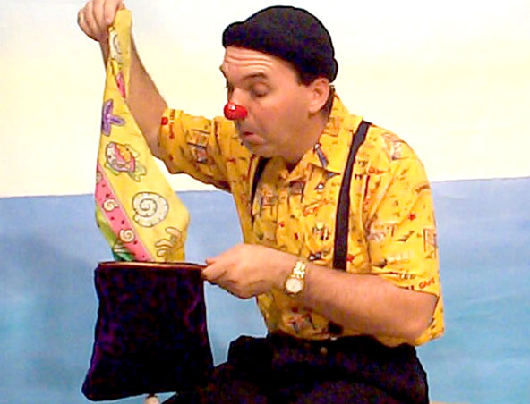 Hey Presto David, clown in Perth