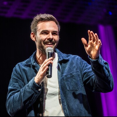 Tori Griffiths, comedian in Perth, photo 2