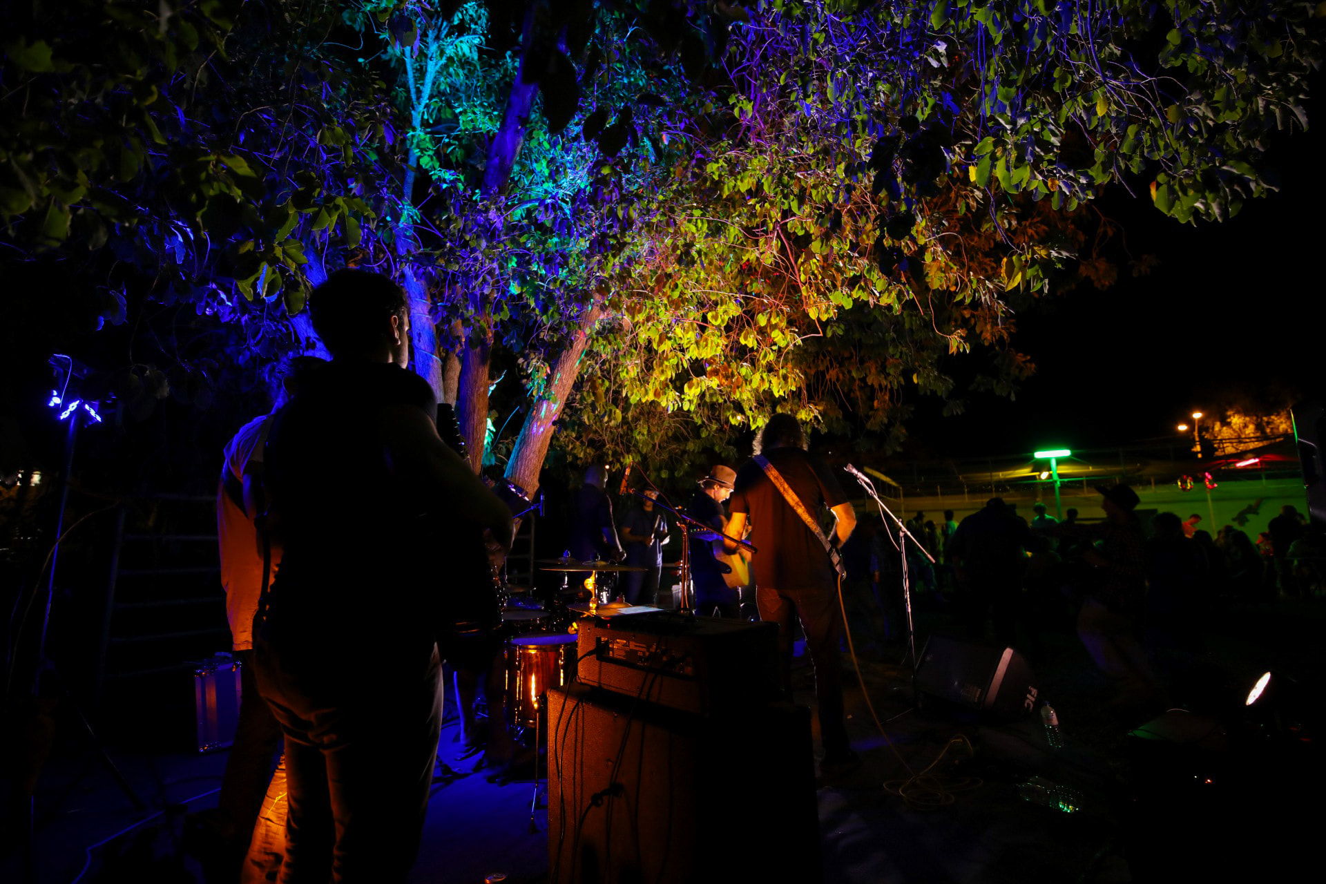 Broken Tides, cover band in Perth, photo 3