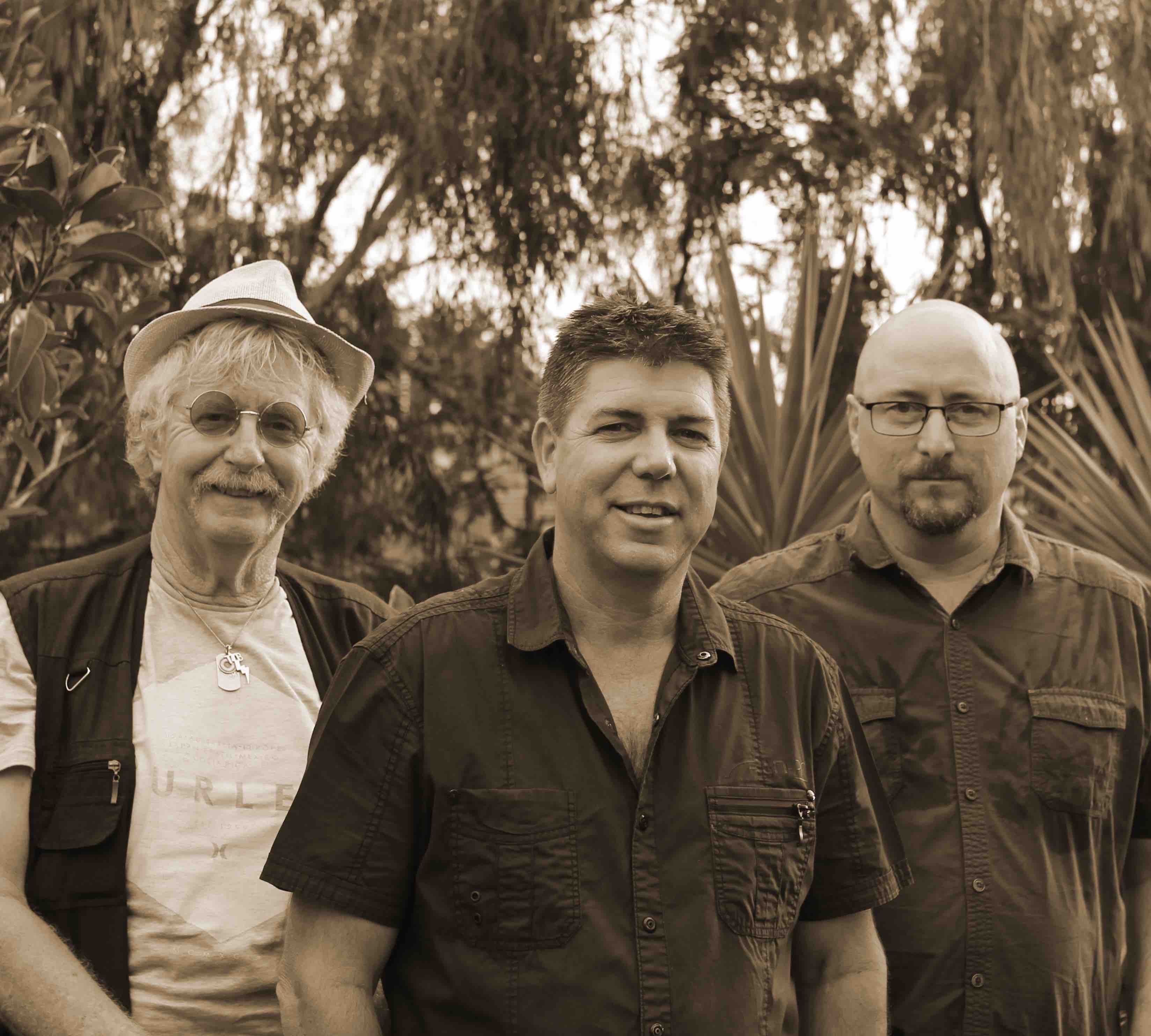 Hotplate, cover band in Perth
