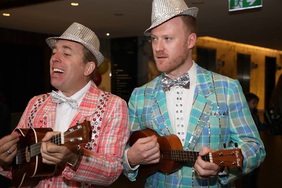 The Travelling Ukelelians, cover band in Perth