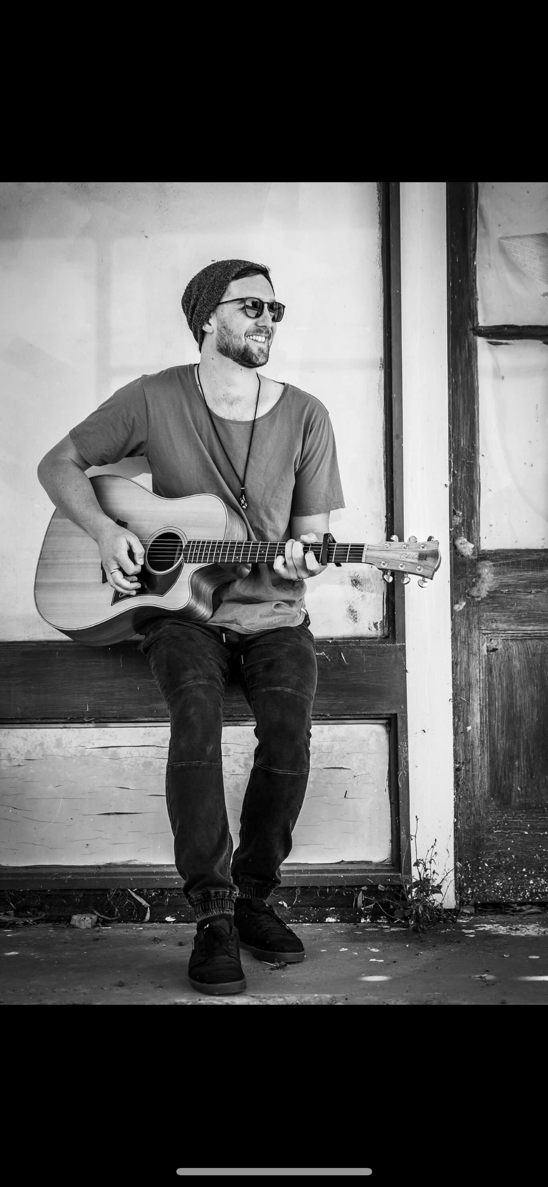 Danny Bau, singer-songwriter in Perth