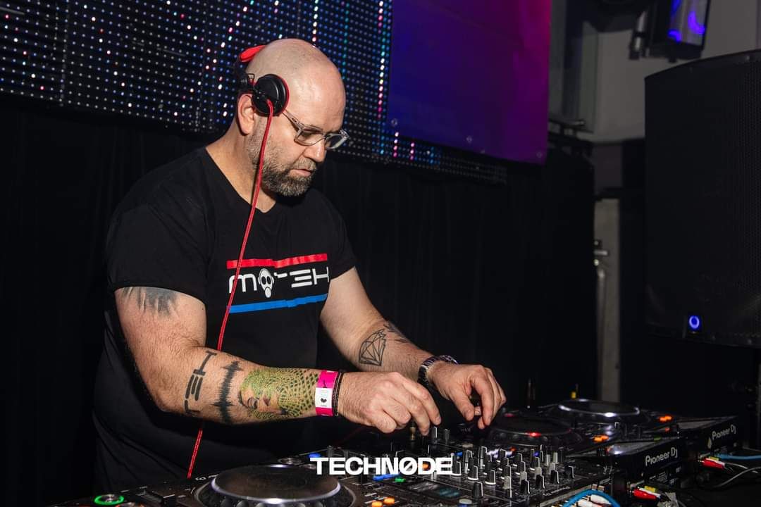 DJ Dazz K, live in Perth