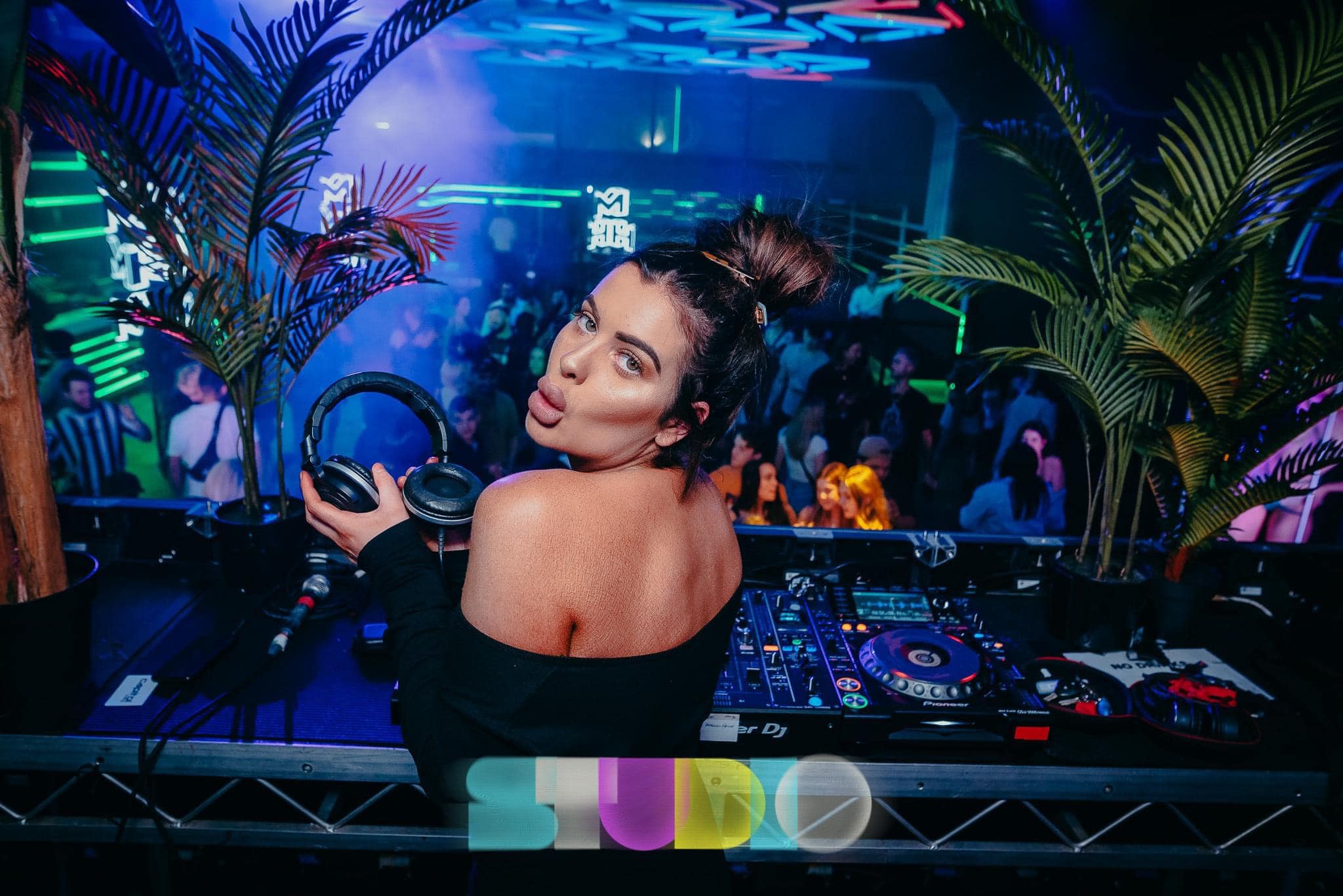 DJ Kayty Banks, live in Perth, photo 2