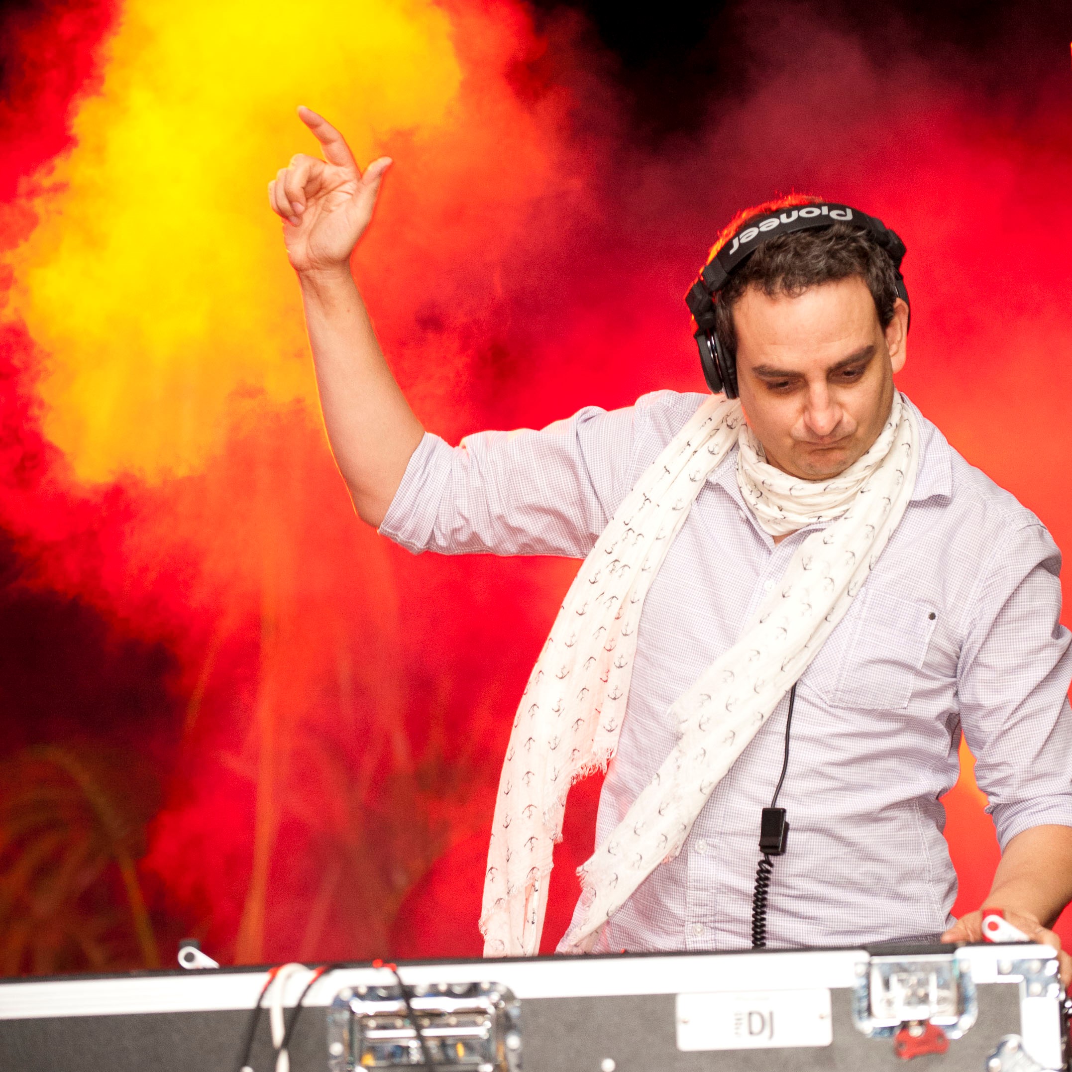 DJ KL, live in Perth, photo 3