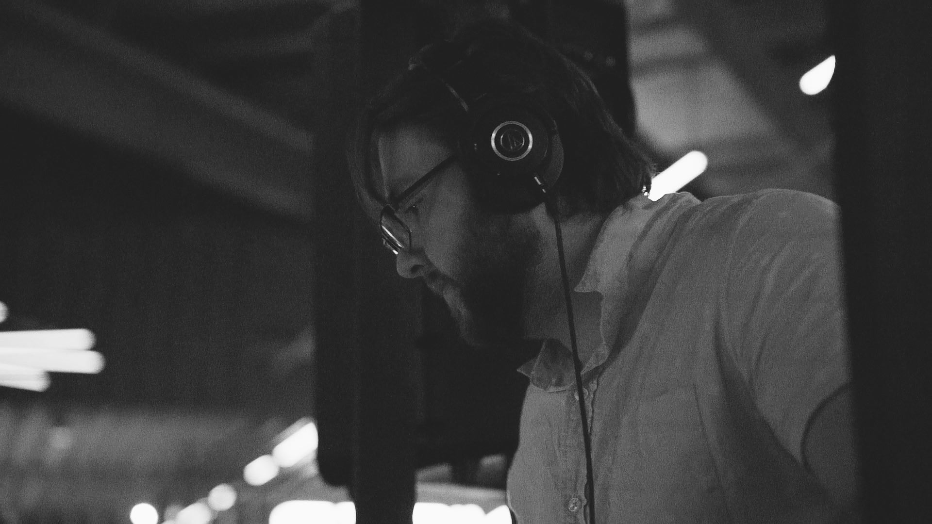 DJ Sizzle, live in Perth, photo 2