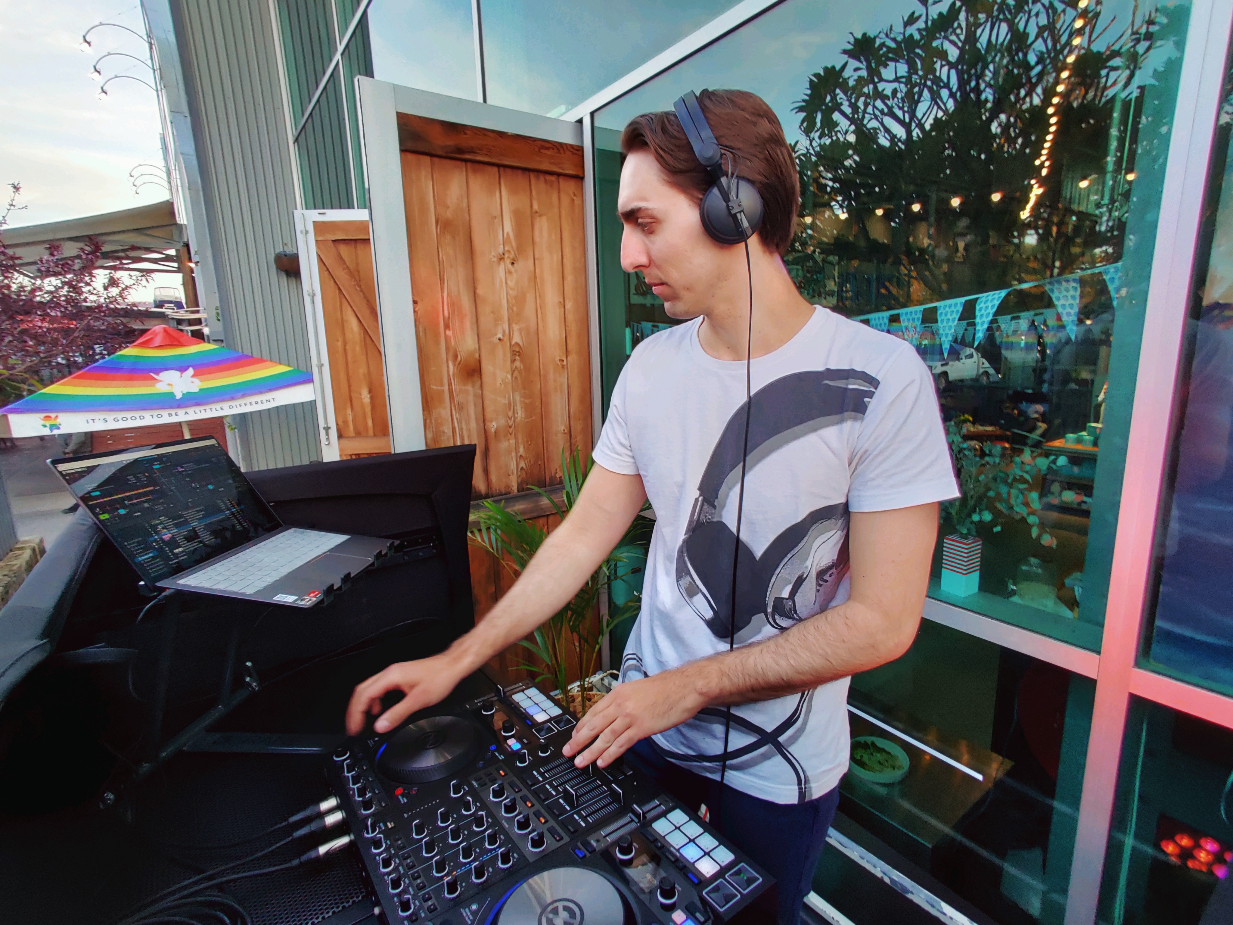DJ XIX, live in Perth