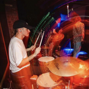 Malachy Maguire, drummer in Perth, photo 2