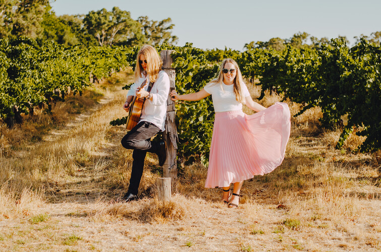 Day Dreams, musical duo in Perth, photo 3