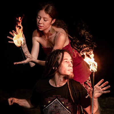 Spinifex & Sundance, fire performer in Perth, photo 2