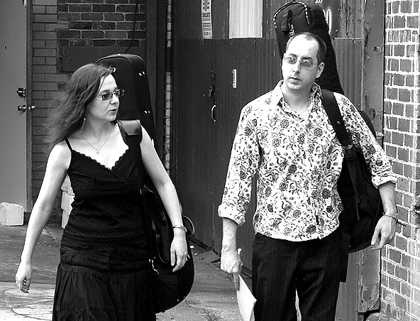 Duo Lenz, guitar duo in Perth, photo 2