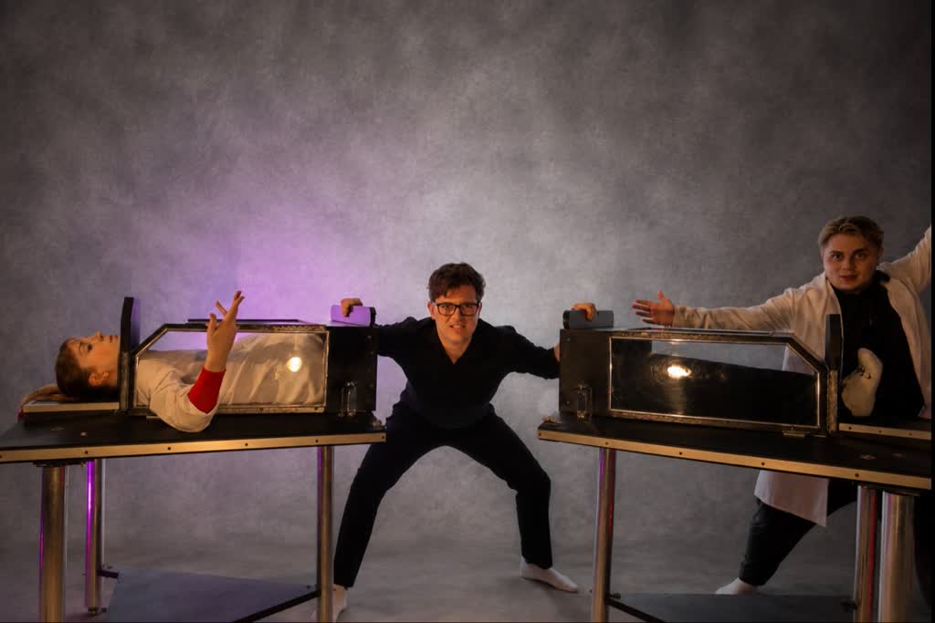 Tim Dasco Magic, illusionist magician in Perth, photo 3
