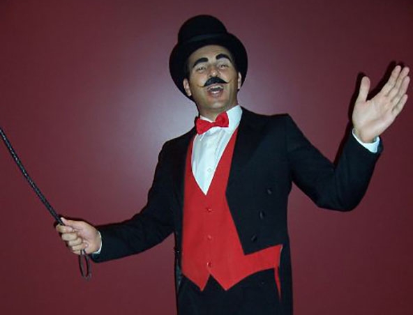 Ringmaster Impersonator, live in Perth