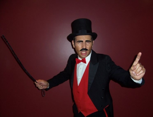 Ringmaster Impersonator, live in Perth, photo 3