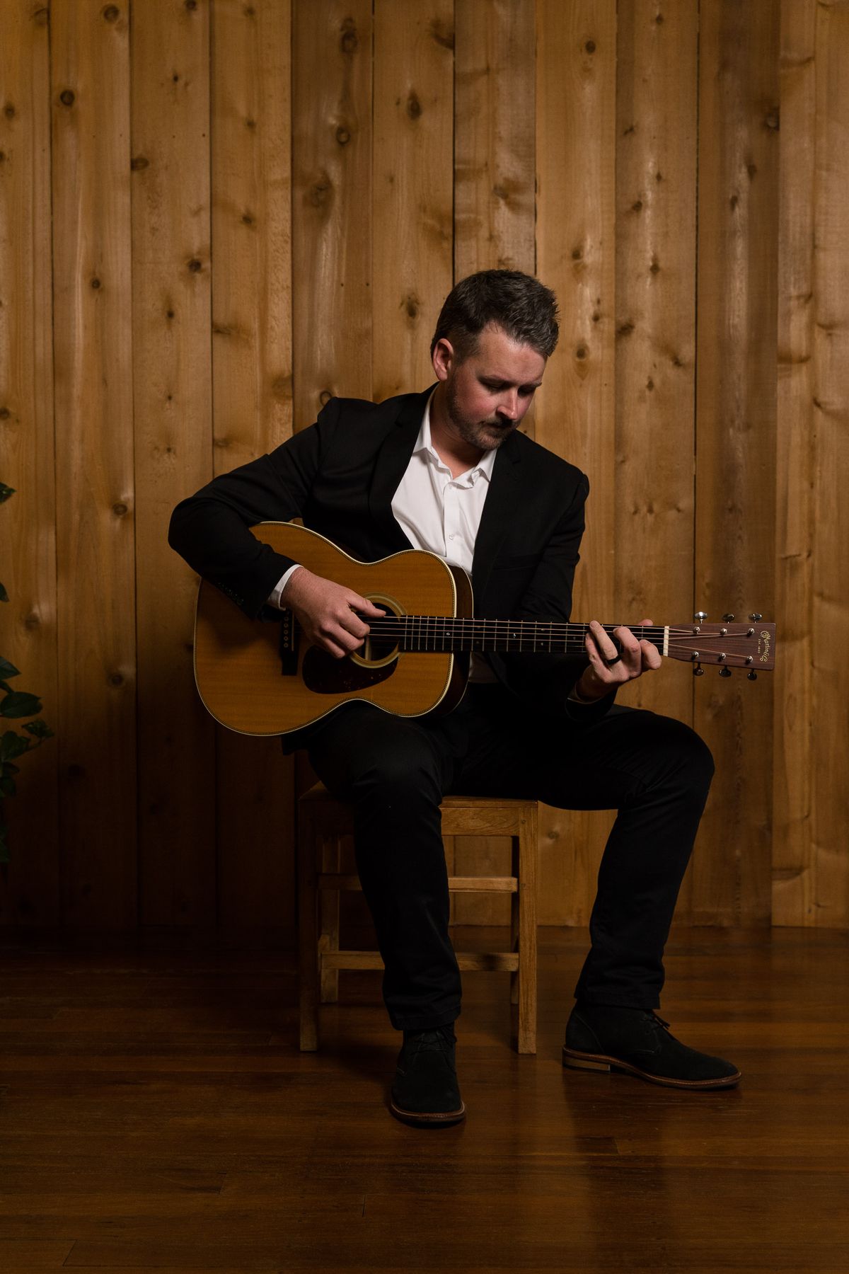 Jesse Bright, singer in Perth