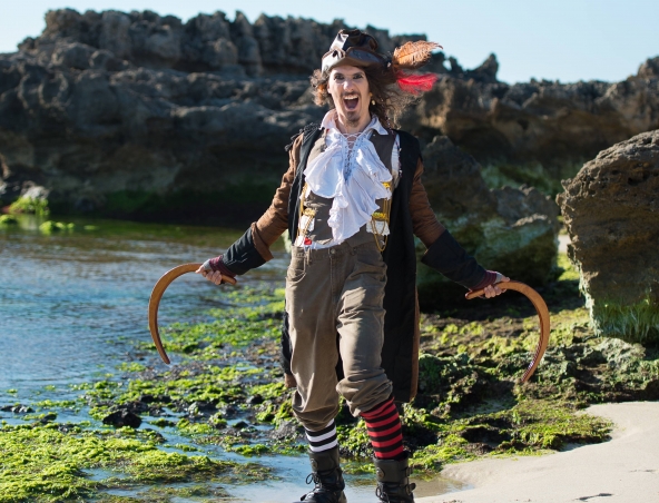Pirateman, pirate costume character in Perth, photo 2