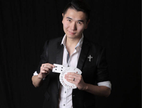 Toby, magician in Perth, photo 2