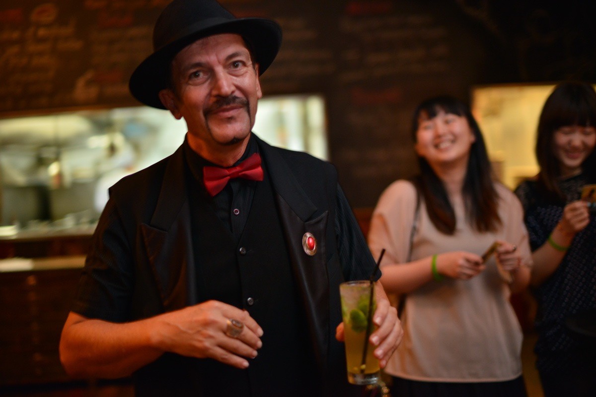 Mario Magic, magician in Perth