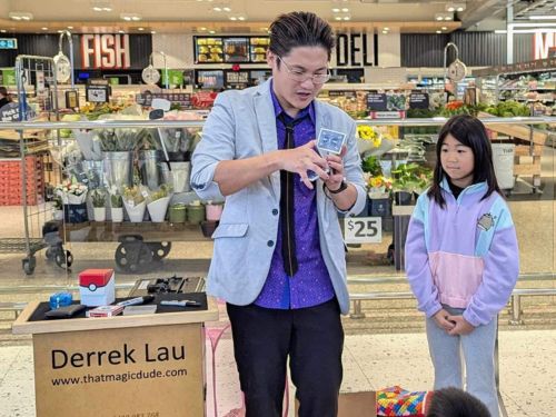That magic dude, magician in Perth