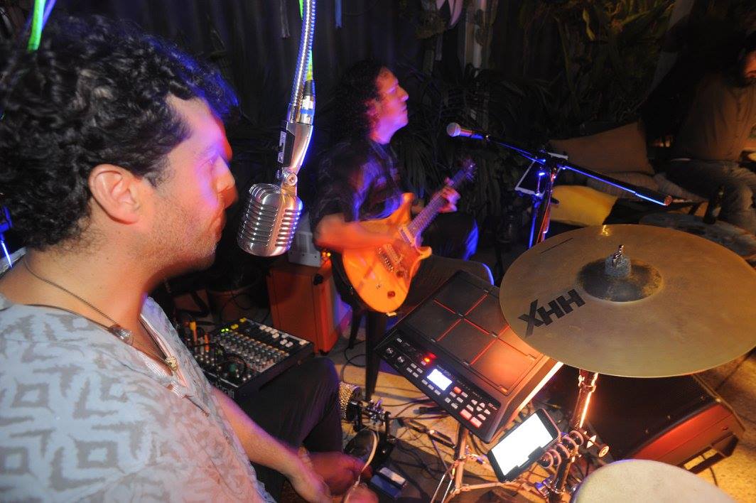 Chili Con Curly, musical duo in Perth