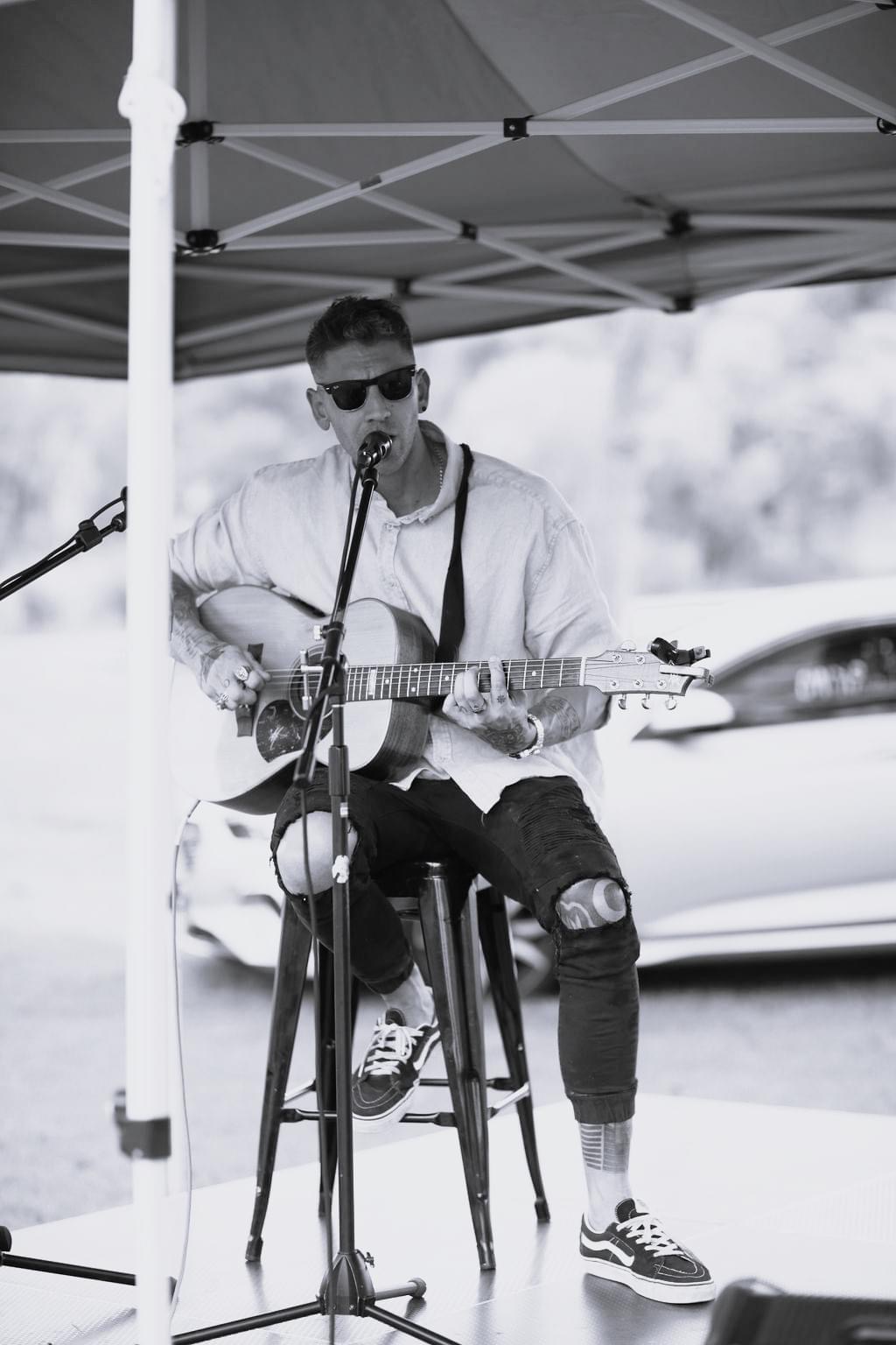 Red Crown Duo, musical duo in Perth, photo 2
