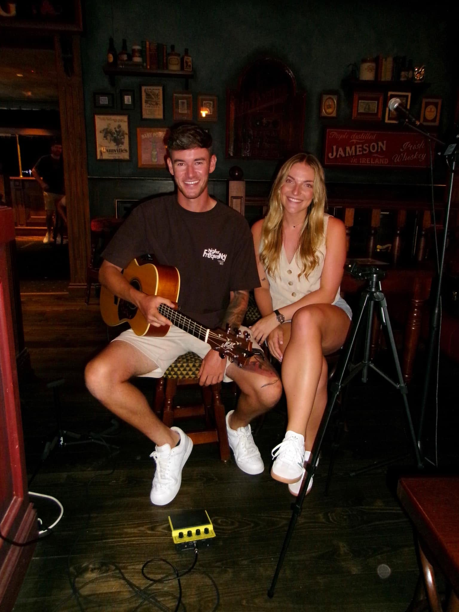 Two on A Visa, musical duo in Perth, photo 3