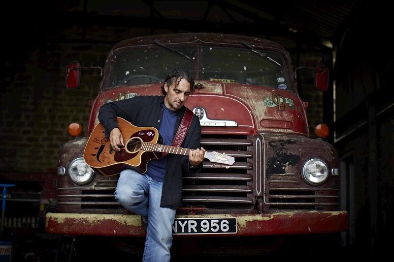 Ade Payne, musical soloist in Perth