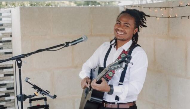 Jhoe Mura, musical soloist in Perth, photo 2