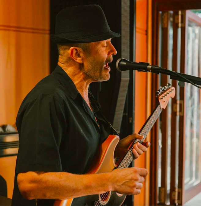 Rick Twine, musical soloist in Perth