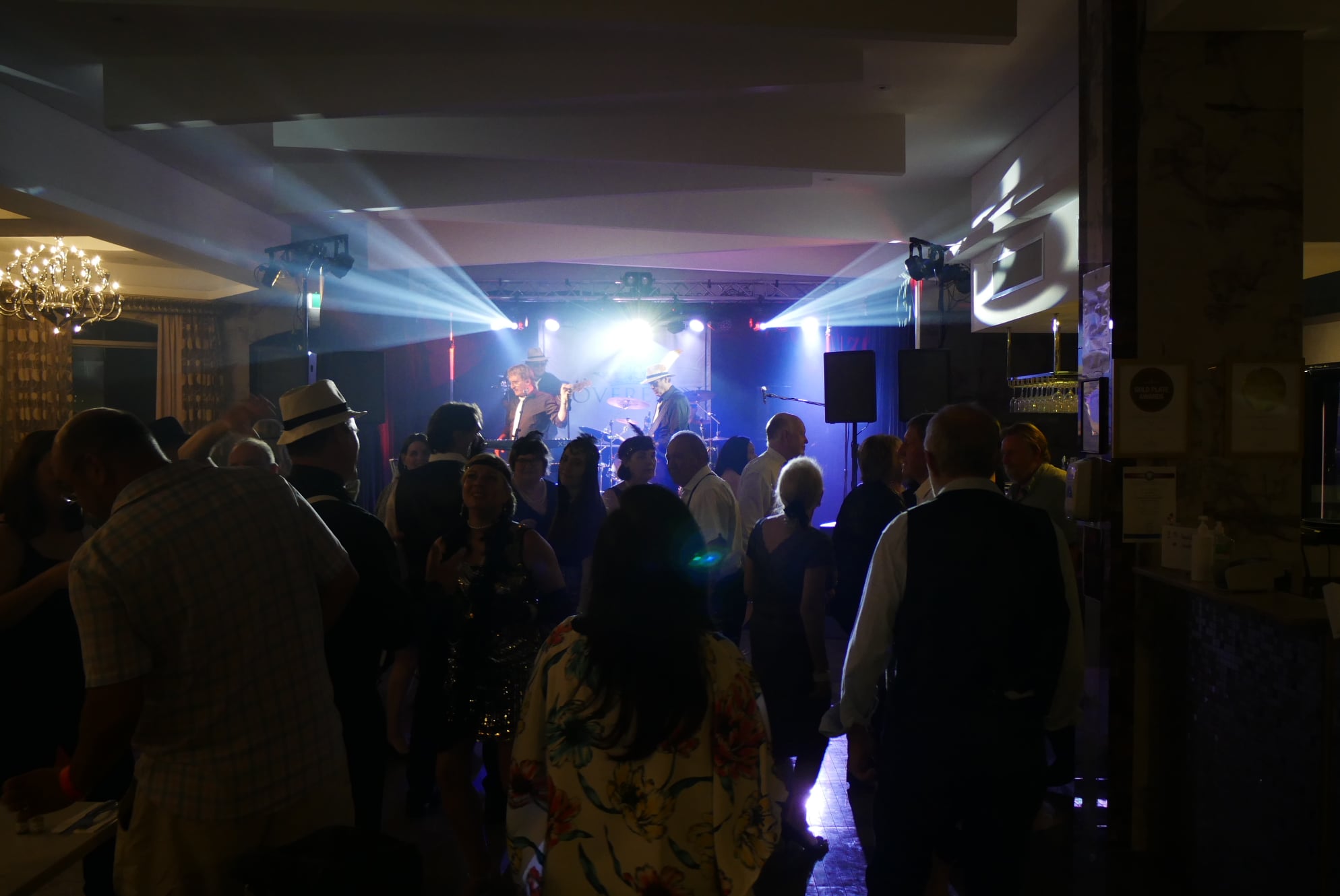 Harry and The Hitmen, rock band in Perth